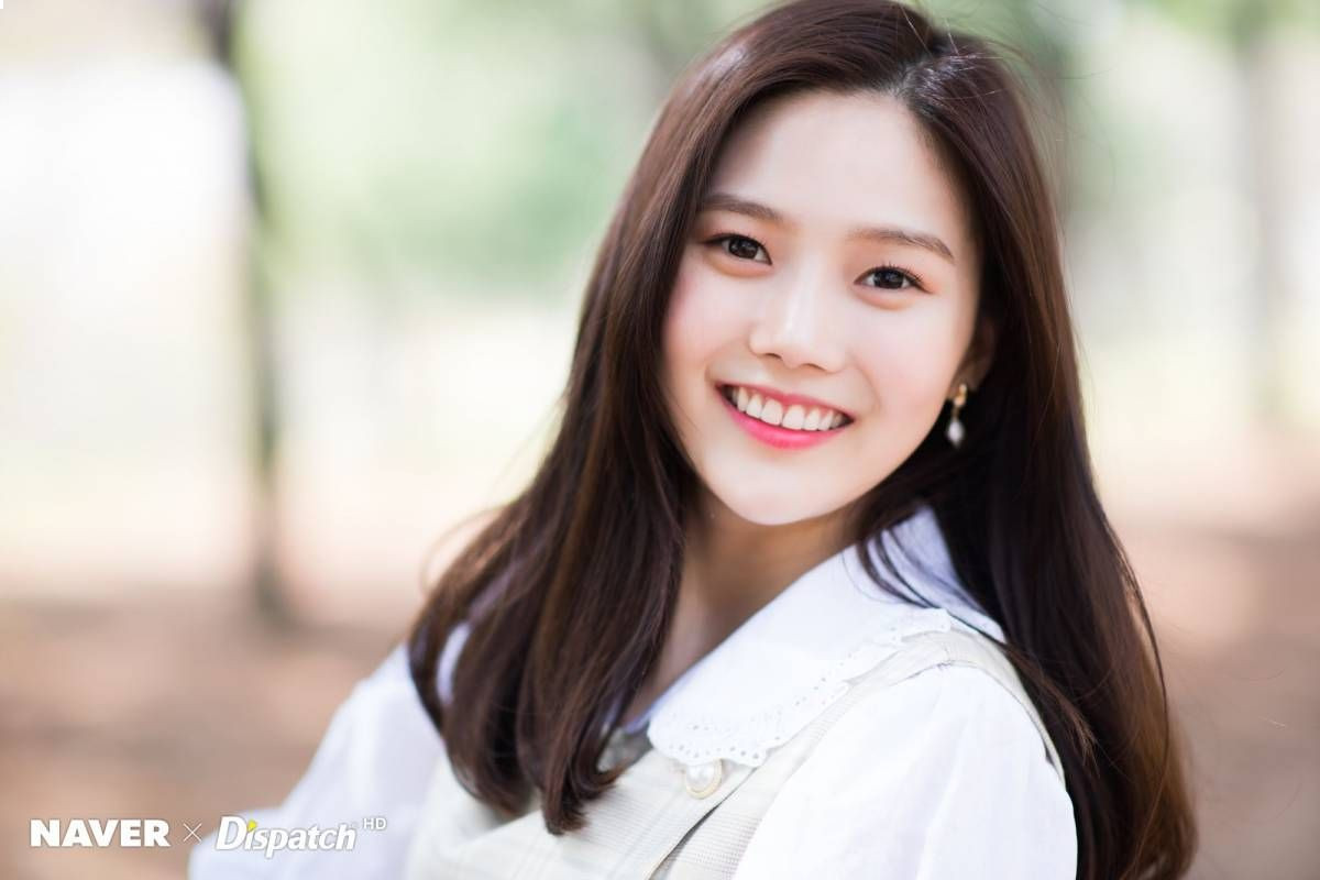 Oh My Girl’s Hyojung Talks Working Tons Of Part-Time Jobs and surprises with Success Of “Nonstop”