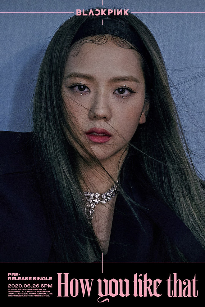 blackpink-jisoo-incredible-beauty-on-elle-korea-magazine-july-2020-issue-7