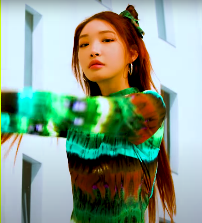 chungha-sexy-vibes-concept-video-play-2