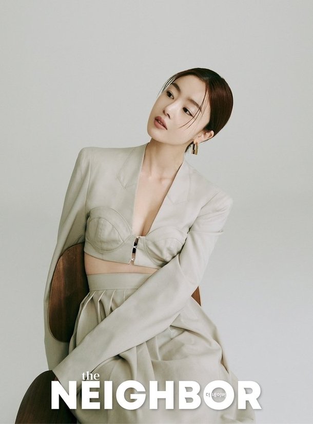 han-sun-hwa-shows-off-her-different-look-for-new-pictorial-1