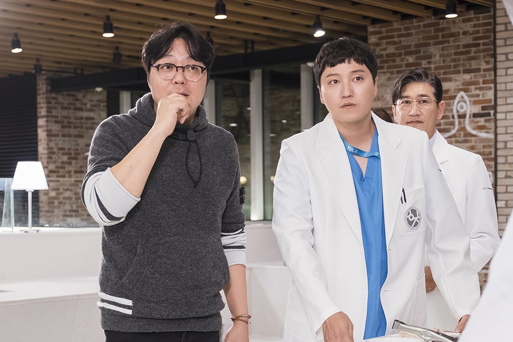 hospital-playlist-pd-explains-loveline-between-jo-jung-suk-and-jeon-mi-do-and-plans-for-season-2-comeback-3