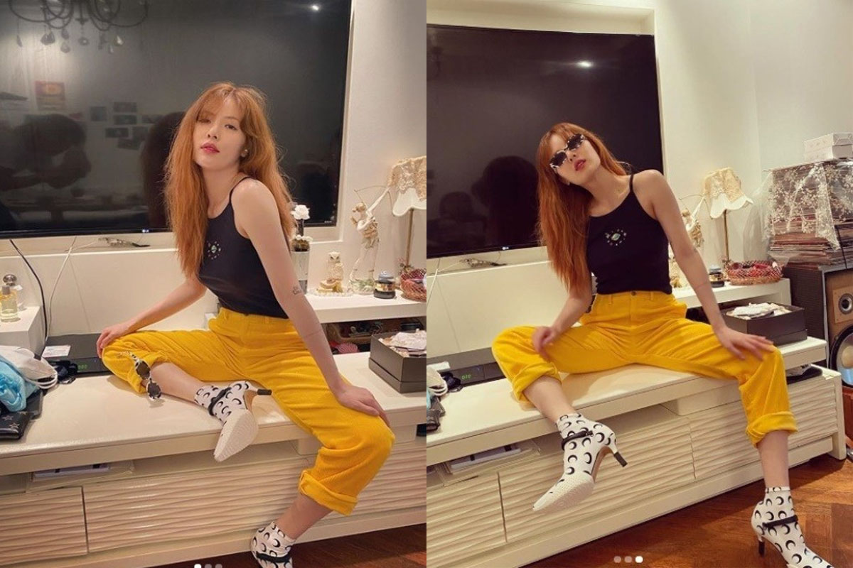 Hyuna shows off her special outfit as a fashion icon