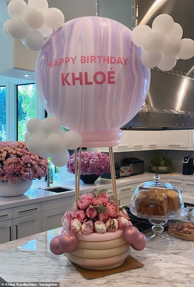 kendall-and-kylie-jenner-share-a-sweet-photo-to-celebrate-khloe-kardashian's-36th-birthday-8