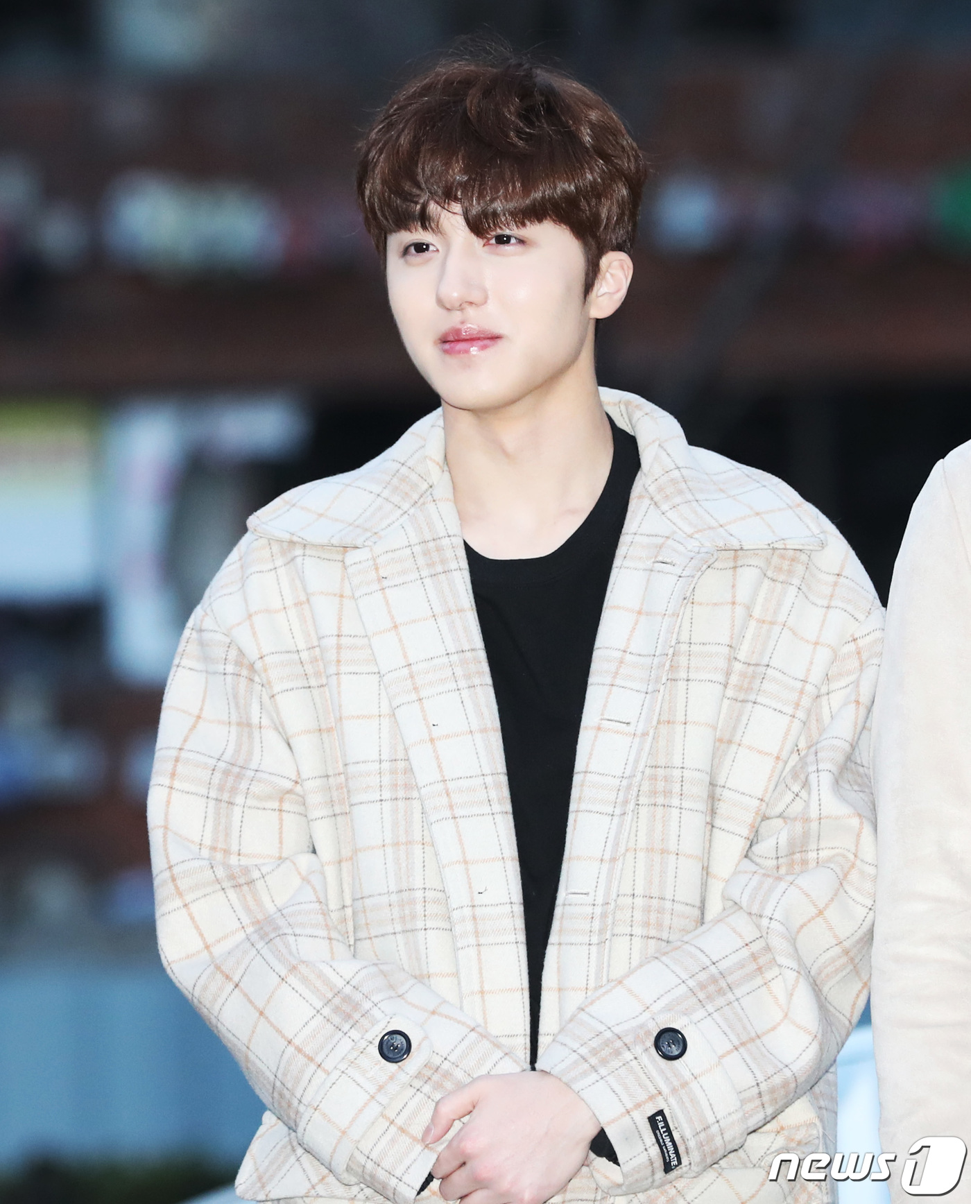 sf9-chani-to-make-cameo-appearance-in-kbs-drama-once-again-3