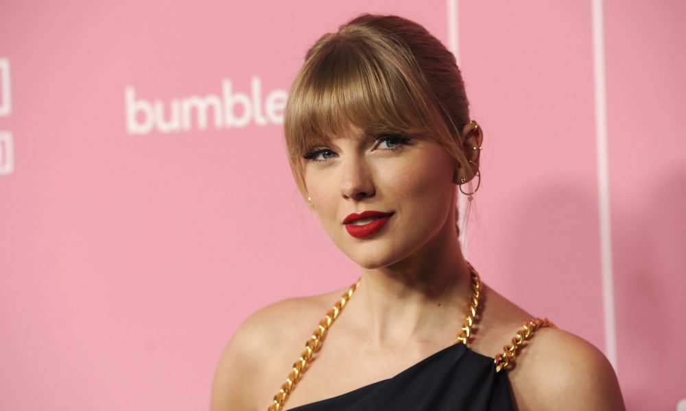 Taylor Swift and her hairstyle for summer: All about bang!