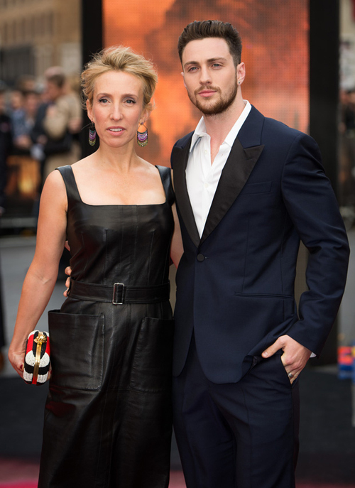 the-marriage-of-fifty-shades-hollywood-director-and-her-younger-husband-2