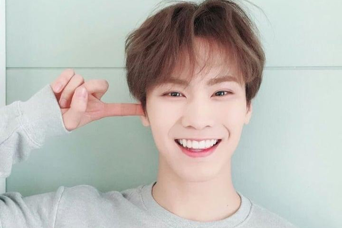 ASTRO Rocky to host Chinese Korean Wave show 'Idols Go To Work'