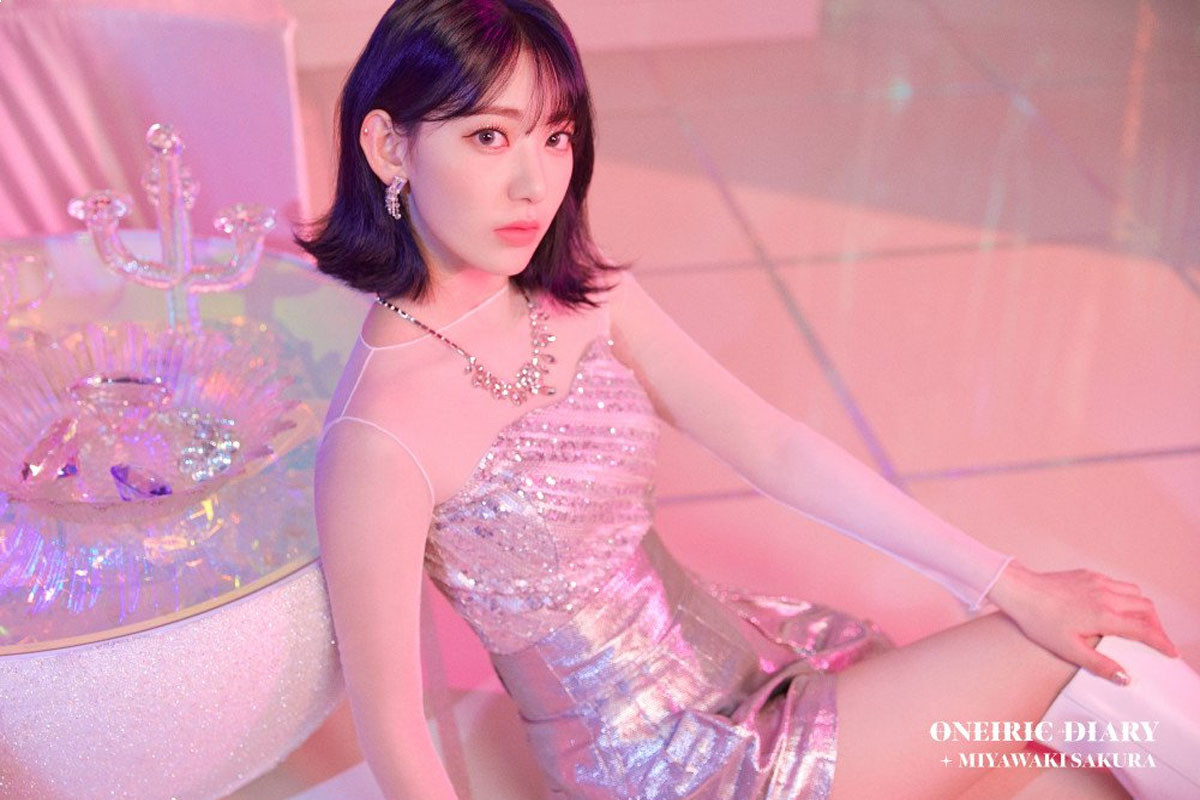 IZ*ONE release luxury third set of 'Oneiric Diary' concept photos