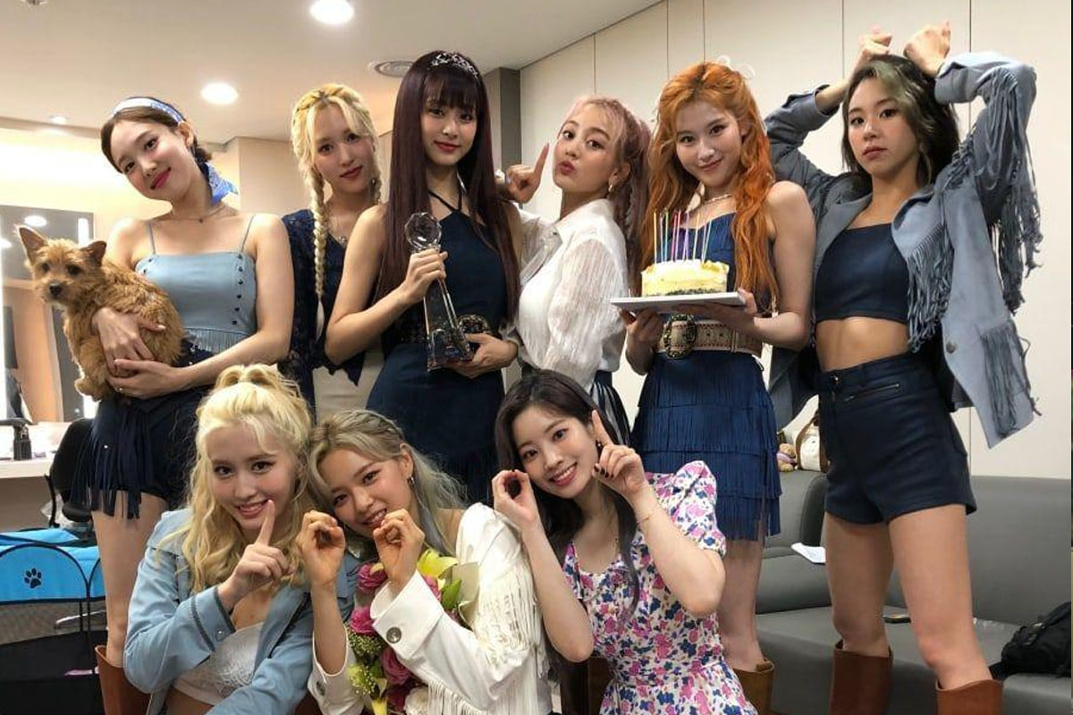 TWICE Thanks ONCE For 100 Music Show Wins