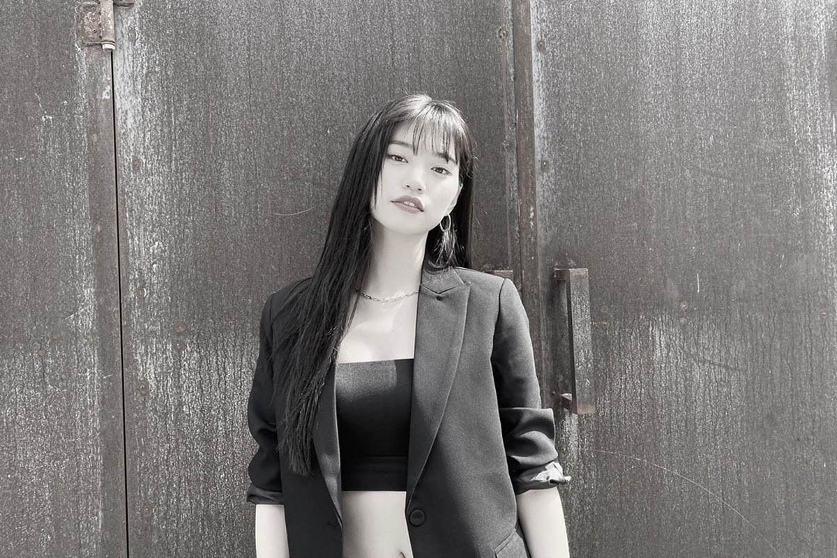 Weki Meki's Kim Doyeon overwhelms by amazing charisma in latest post