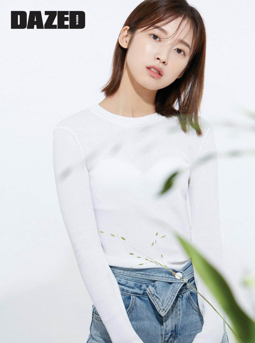 oh-my-girl-arin-beautiful-skin-pictorial-clarins-skincare-dazed-3