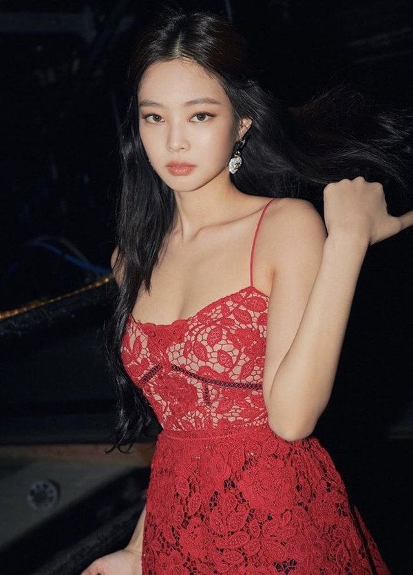 8-stars-real-names-are-so-unique-netizens-jennie