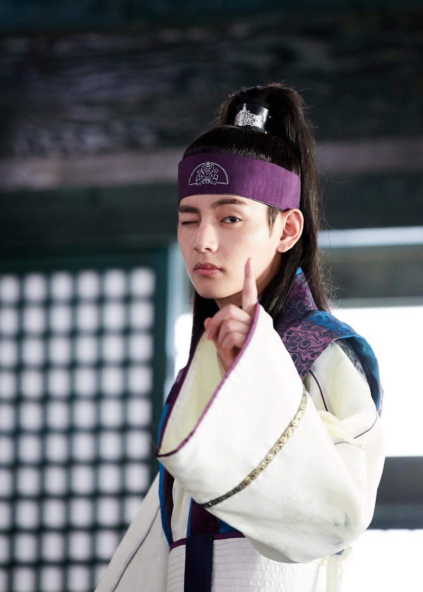 9-male-idols-with-charming-visuals-and-heartfelt-acting-in-historical-dramas-8