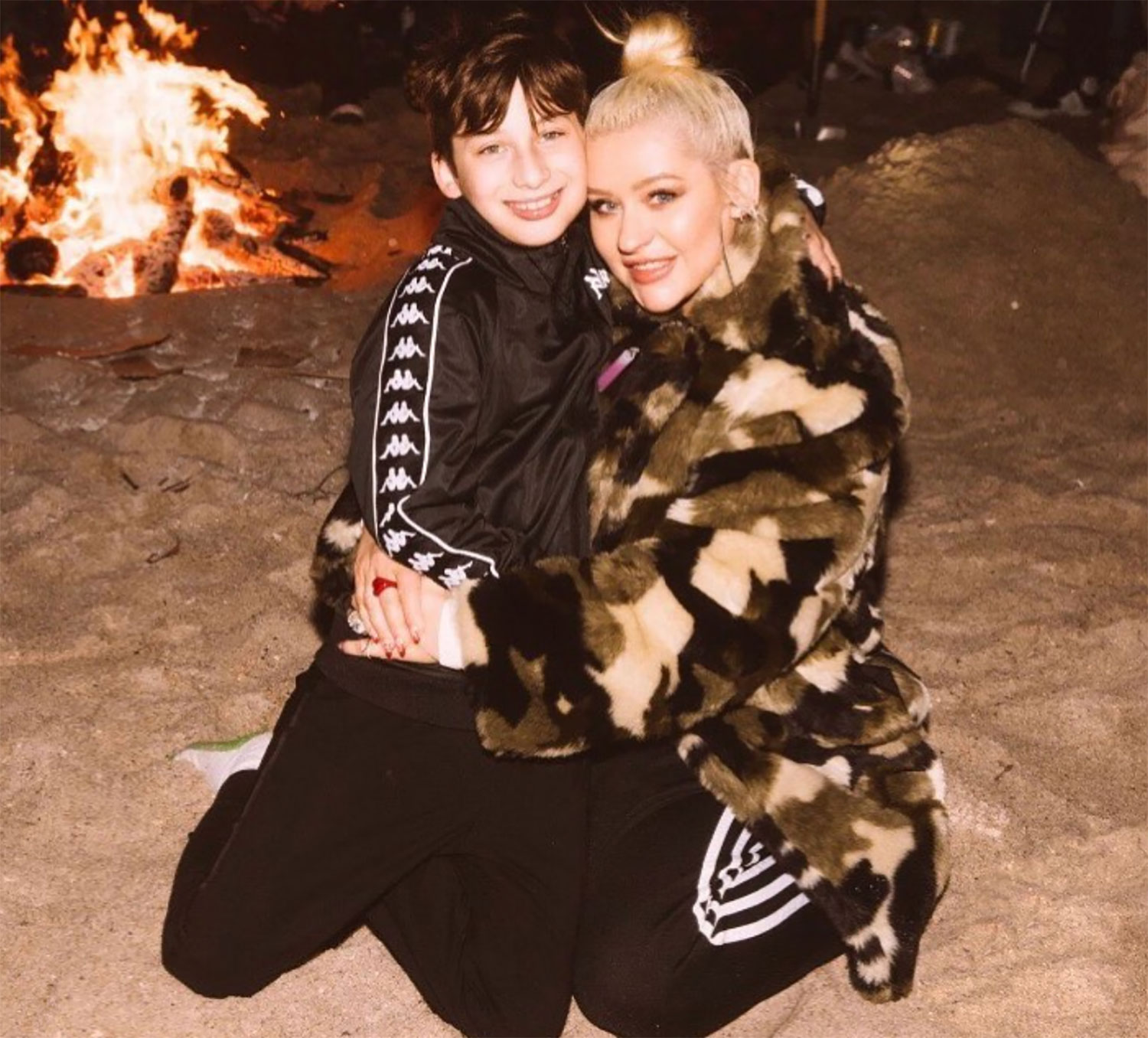 Christina-Aguilera-showcases-stylish-western-with-her-son-Max-4