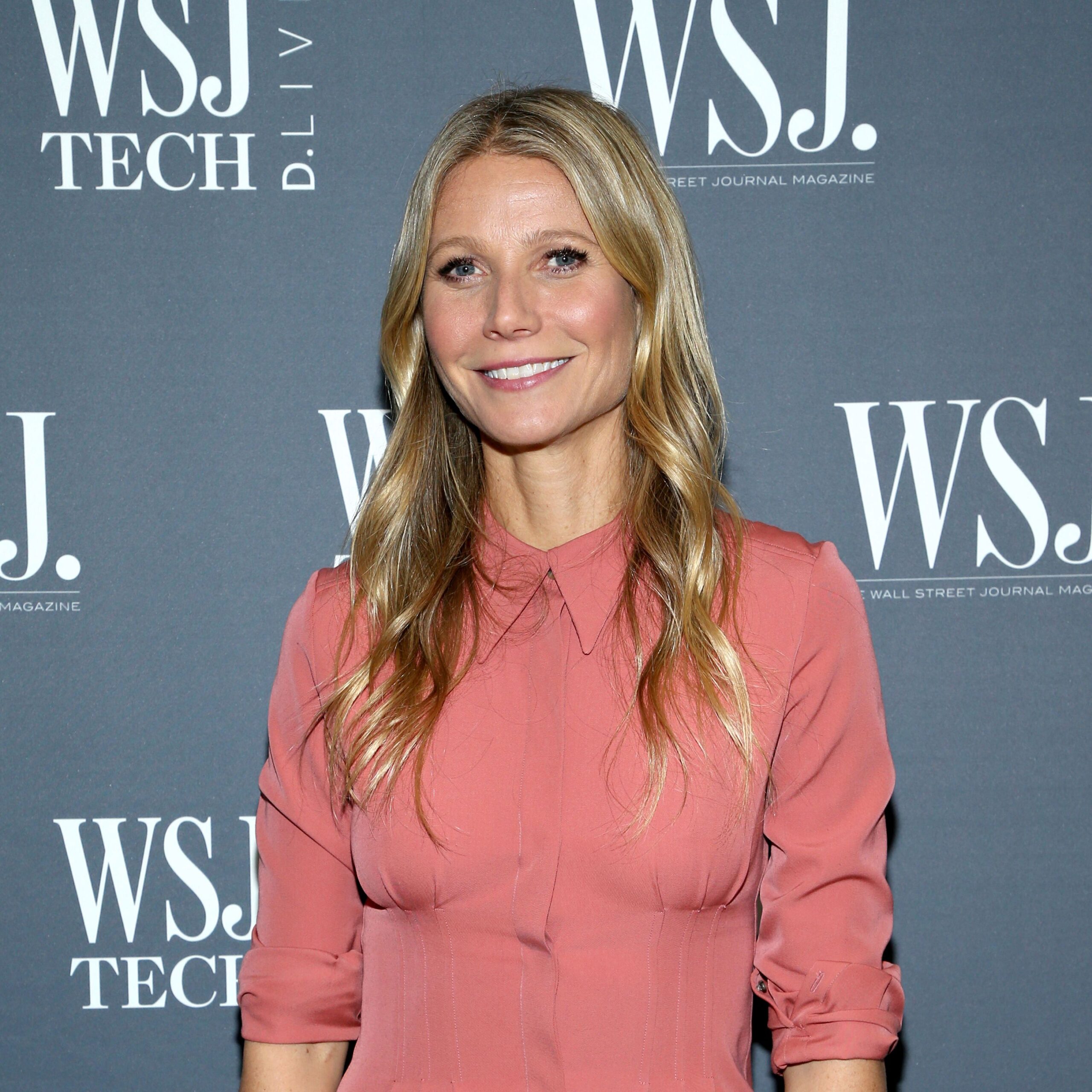 Gwyneth-Paltrow-bought-Boobs-Puzzle-by-Jiggy-for-her-son-just-for-fun-1