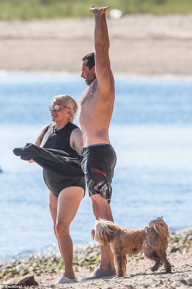 Hugh-Jackman-shows-off-muscular-physique-on-beach-with-wife-Deborra-Lee-3