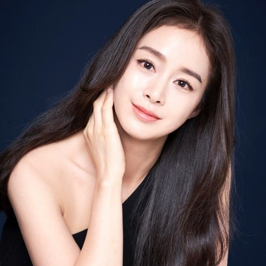 goddess-kim-tae-hee-reappears-in-new-set-of-brilliant-photos-1