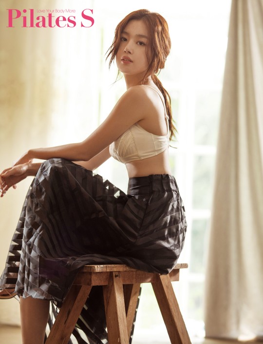 han-sun-hwa-cover-pilates-s-magazine-august-issue-3