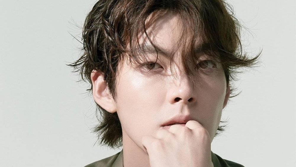 kim-woo-bin-captures-fans-hearts-by-his-kindness-1