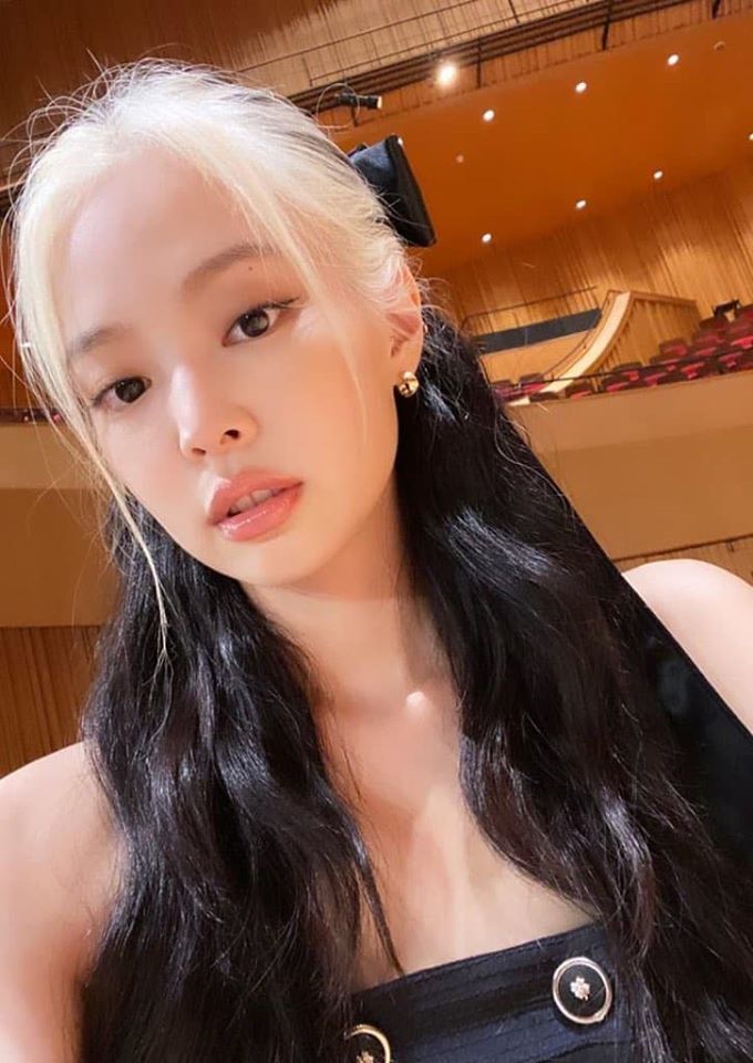 making-hot-trend-with-new-hairstyle-jennie-has-returned-to-black-just-after-one-week-2