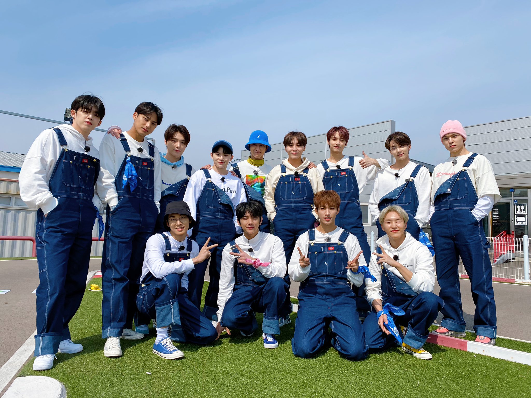 seventeen-wraps-up-promotion-for-left-right-with-massive-success-2