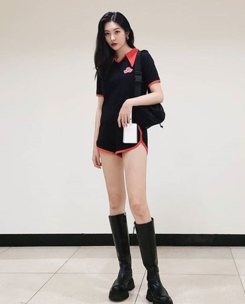 sunmi-shows-off-her-gorgeous-long-legs-1