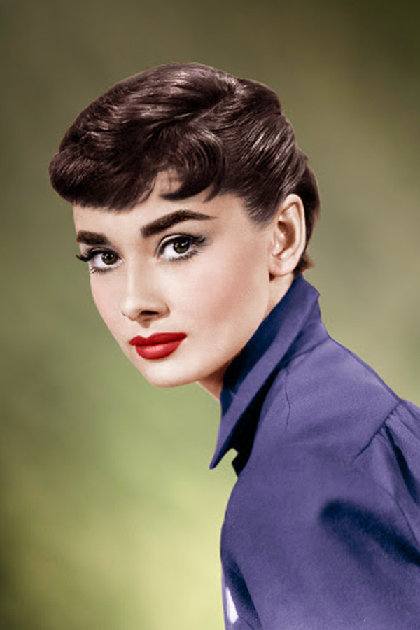 the-icon-of-the-worlds-beauty-audrey-hepburn-was-scraggy-due-to-lack-of-food-1