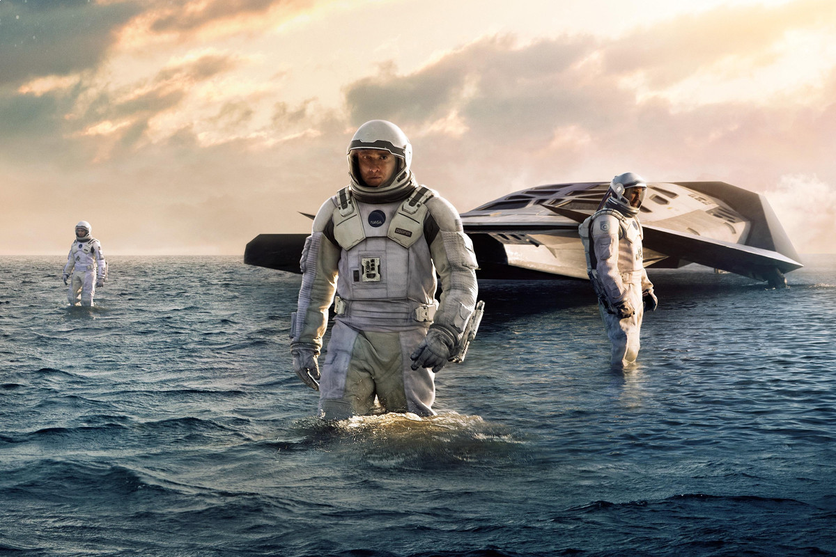 9 must-watch movies about space travel and the universe