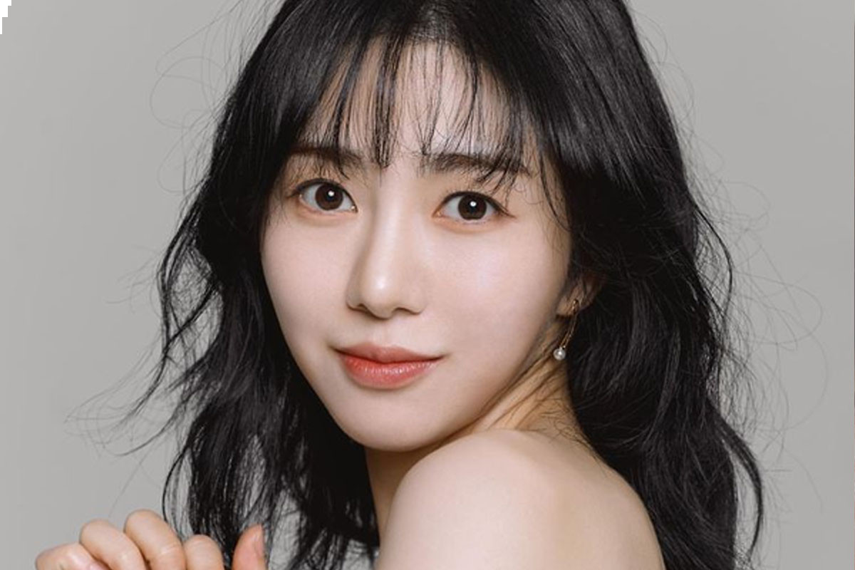 Former AOA Member Mina Update New Post To Express Gratitude For The Support