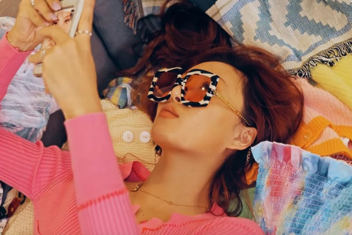 Hwasa's cover song 'Watermelon Sugar' for her birthday reaches 400,000 view