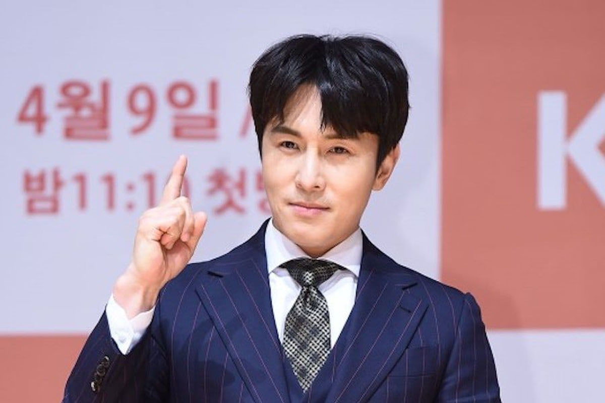 Shinhwa's Dongwan to become new host of 'The Best Cooking Secrets' after Super Junior's Leeteuk