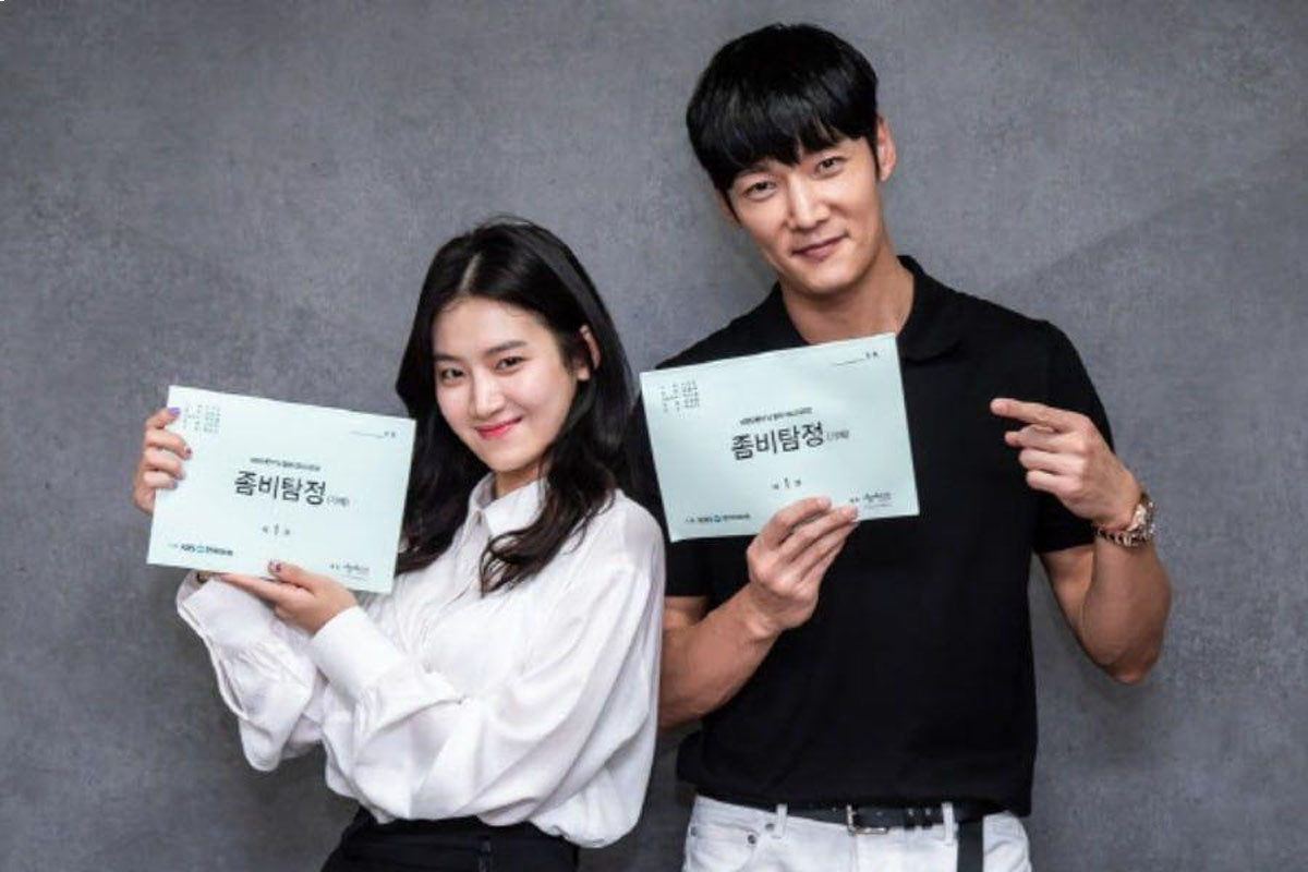 New Zombie Drama Reveals Script Reading Images Of Choi Jin Hyuk, Park Ju Hyun, And More