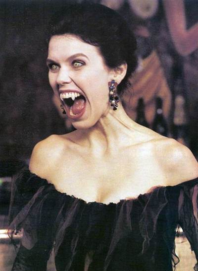 top-8-female-vampires-that-appeared-earliest-on-the-screen-6