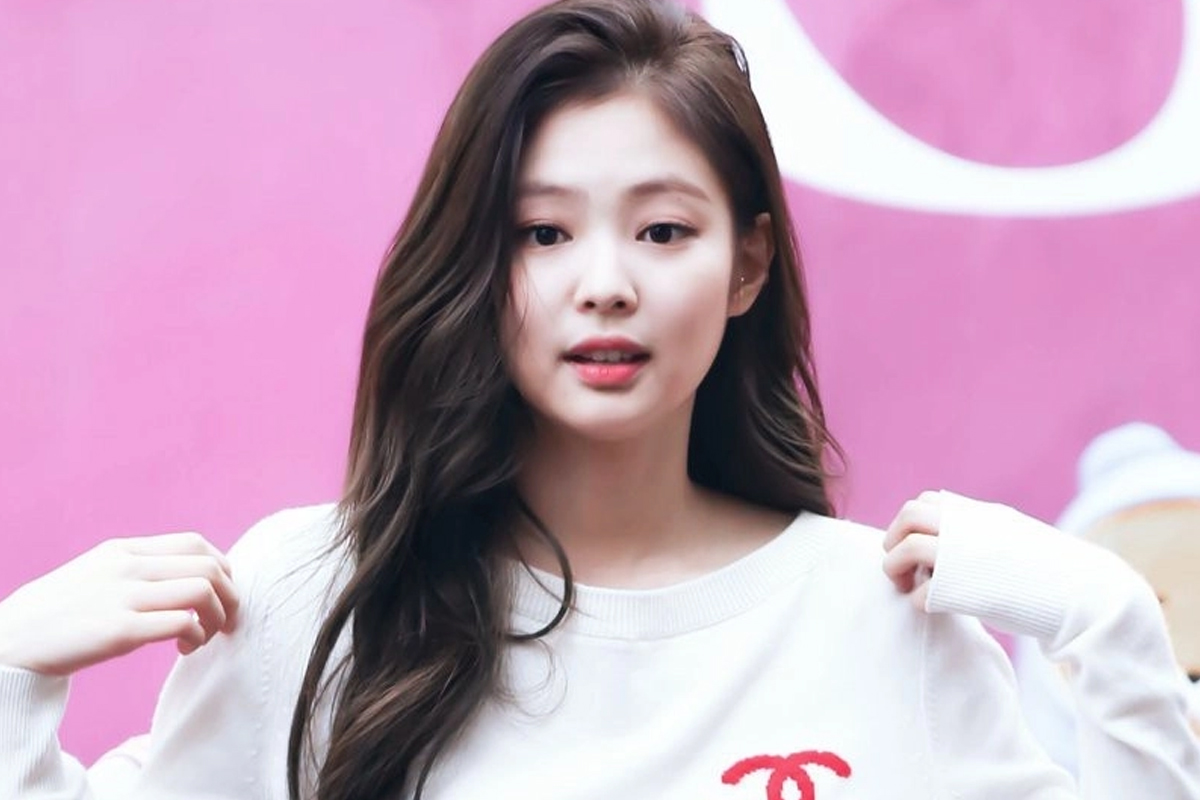 6 beautiful hairstyles for girls with round face like Jennie (BLACKPINK)