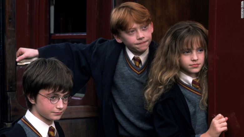 Harry-Potter-and-the-Sorcerer-s-Stone-made-up-1-billion-USD-in-revenue-1