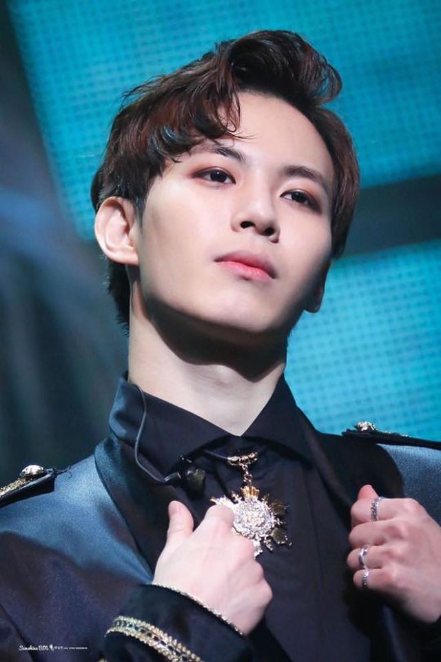 former-vixx-hongbin-to-enlist-in-military-on-august-18-2