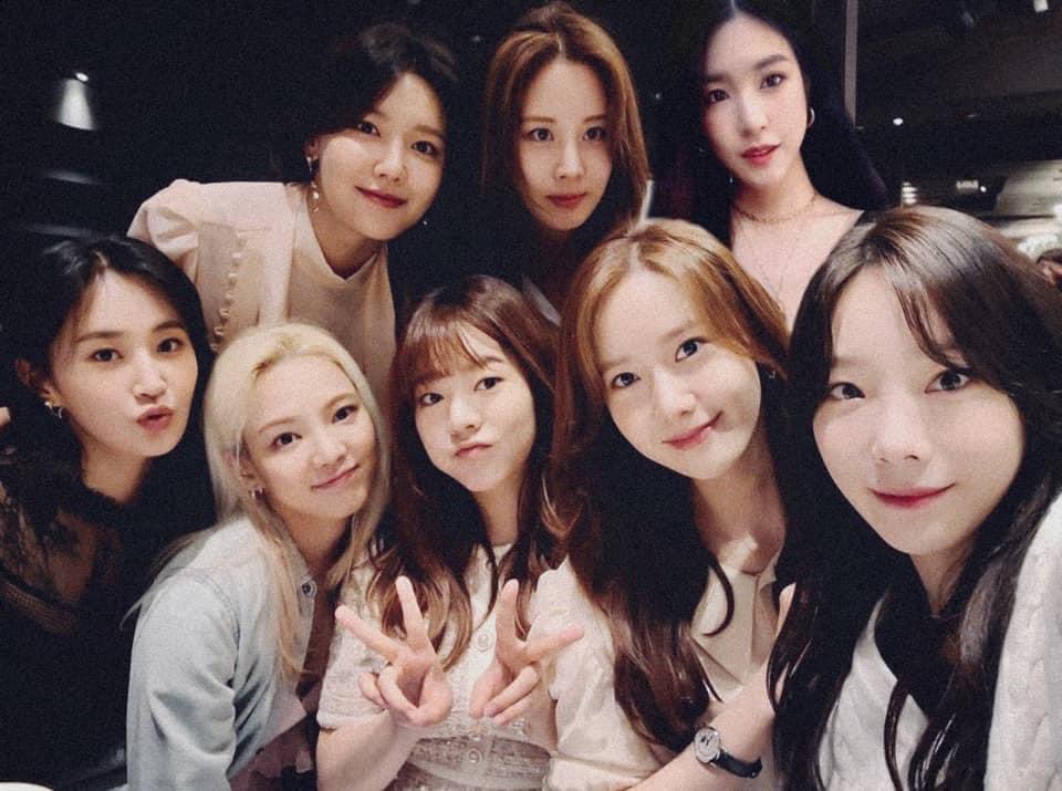 girls-generation-gather-together-for-their-13th-anniversary-2