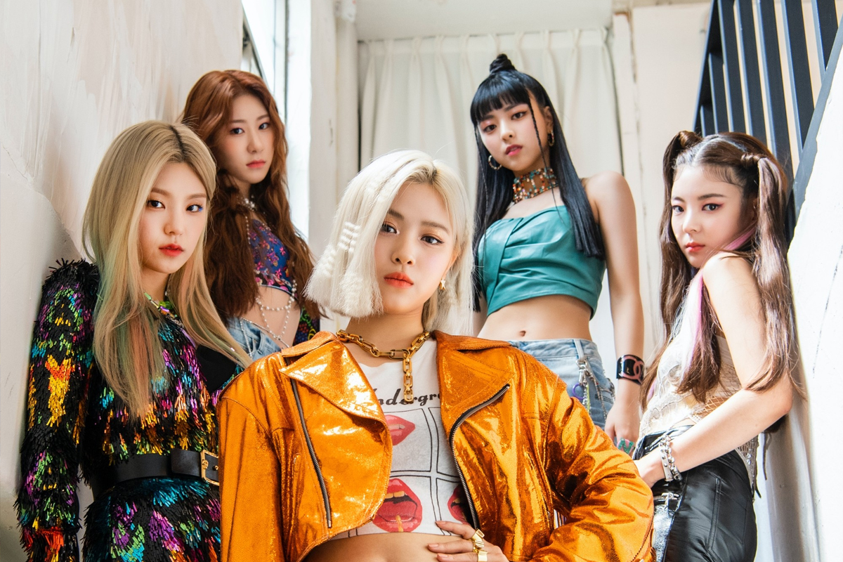 ITZY records more than 200,000 preorders for new album 'Not Shy
