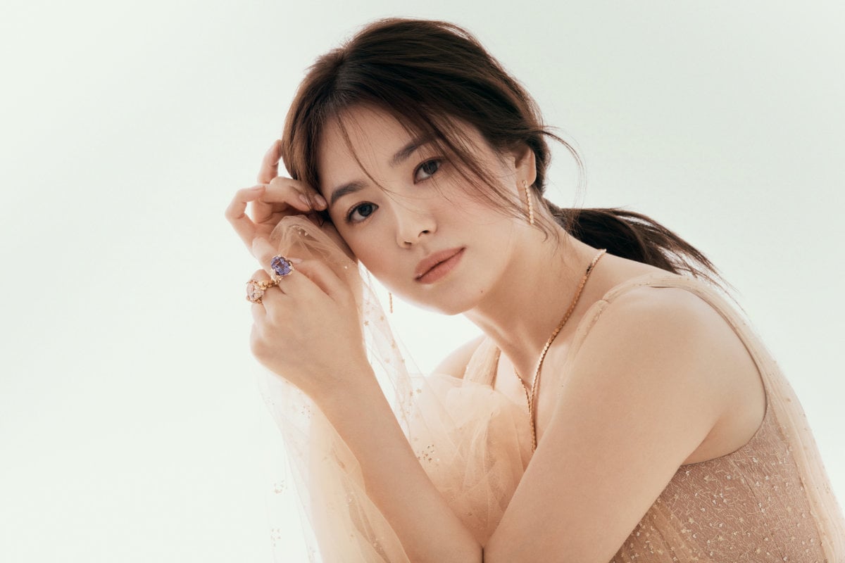  Song Hye Kyo  shares about her style inspiration and 