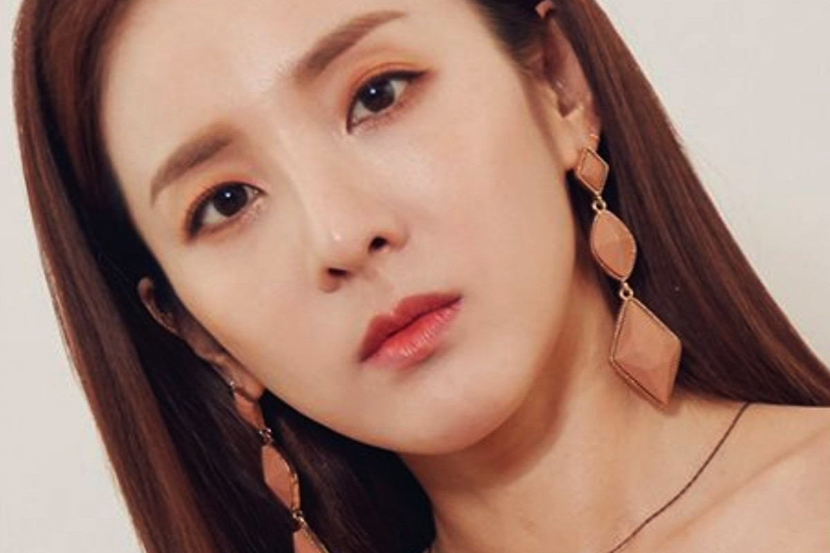 Dara expresses gratitude to fans for waiting for her cover song 'Like A Dream'