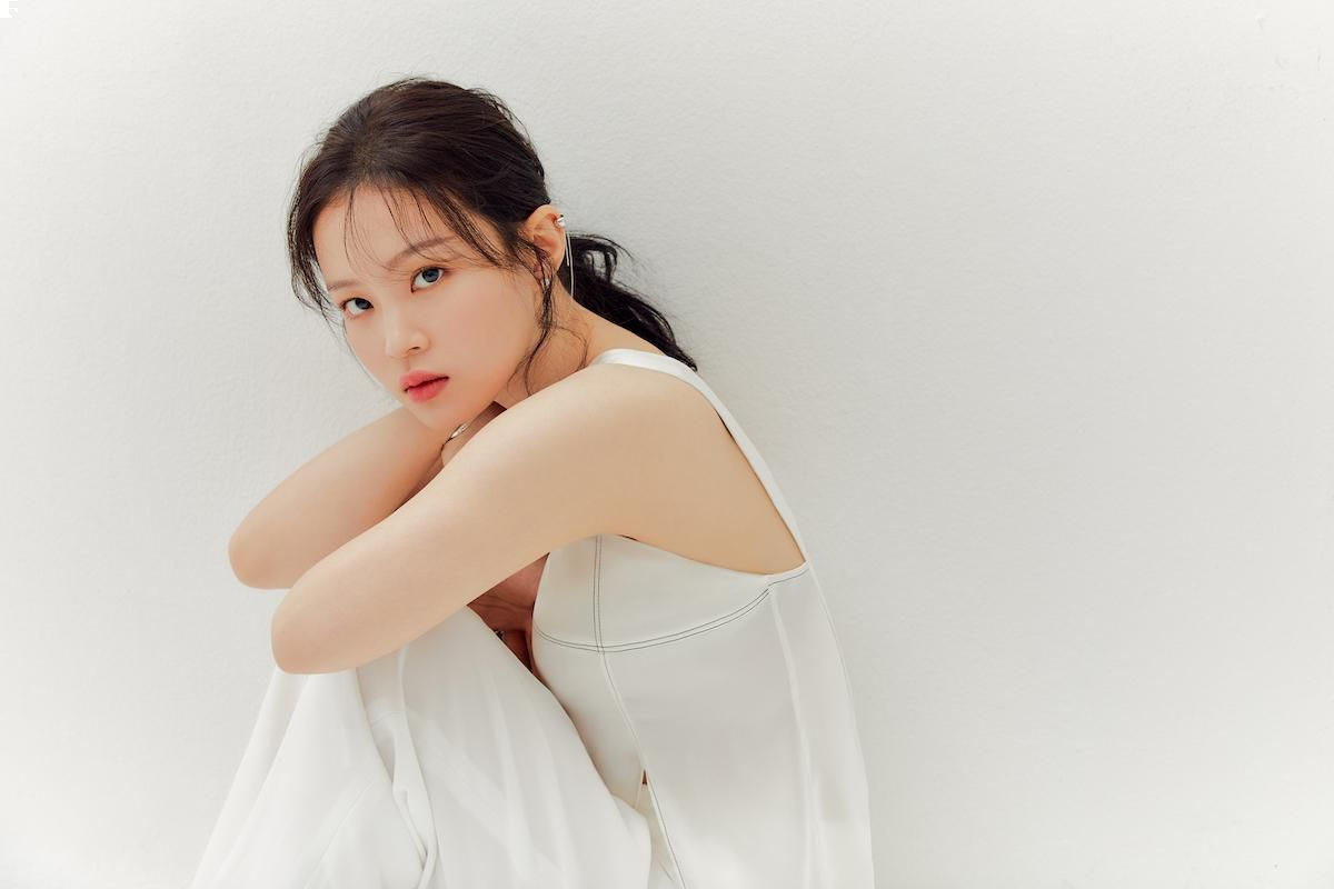 Lee Hi to share private life for the first time since debut on tvN's 'ON&OFF'