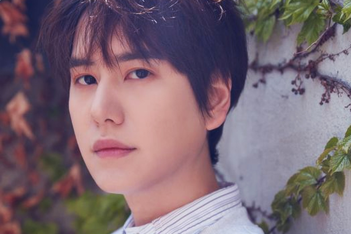 Super Junior KyuHyun shows off sweet voice through 'She’s my type' webtoon OST