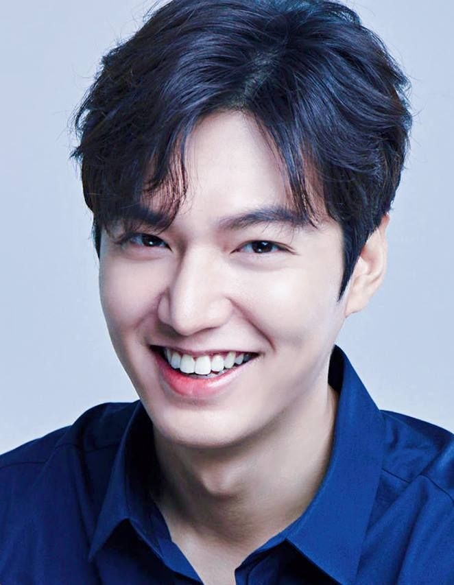 5-korean-actors-steal-fans-hearts-with-memorable-smile-1