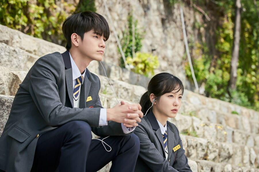More-Than-Friends-Reveals-New-Stills-Of-Ong-Seong-Wu-And-Shin-Ye-Eun-Bond-1