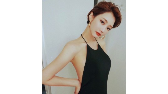 goo-joon-hee-exudes-seductive-sexiness-with-the-backside-1