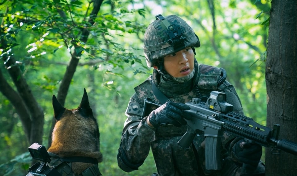 How Did Jang Dong Yoon Prepare for the military Thriller drama "Search"?