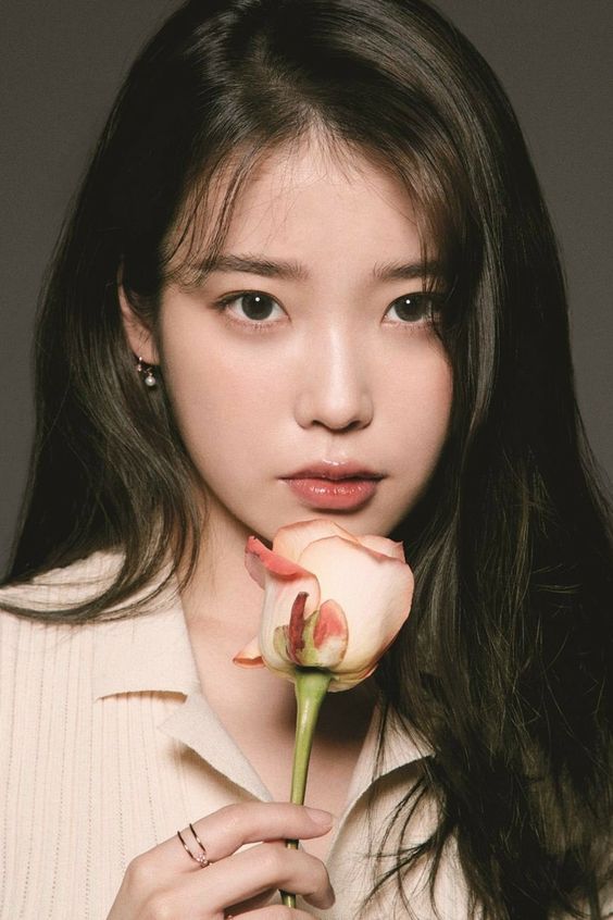 things-you-need-to-know-about-iu-1