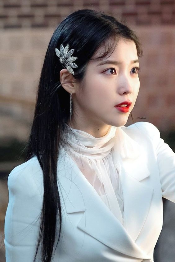 things-you-need-to-know-about-iu-4