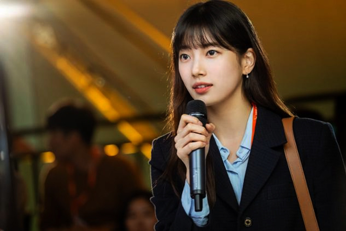 Suzy looks cool and cute in 'Start-Up' first steel cuts
