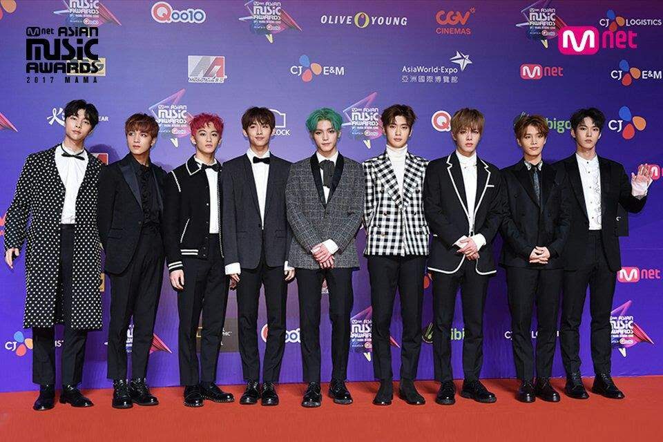 10-Most-Fantastic-Red-Carpet-Looks-By-Male-Idol-Groups-5